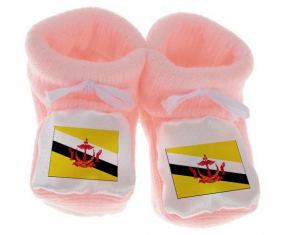 Chausson bandera del bebé Brunei Darussalam color rosa