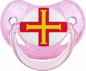 El suceto de dragón de Guernsey brilló con la bandera rosa