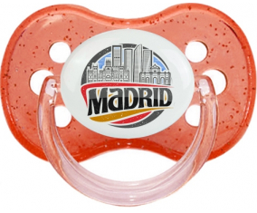 Ciudad de Madrid chupa cereza roja con lentejuelas