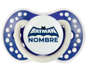 Logotipo azul de Batman con nombre: Chupete lovi dynamic